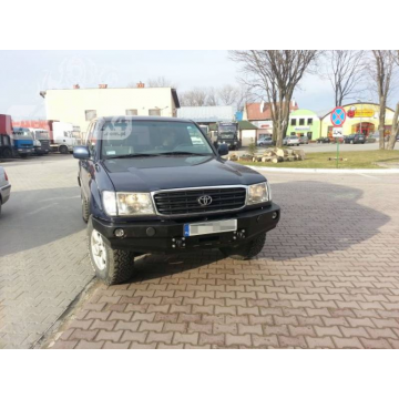 PŘEDNÍ PEVNOSTNÍ NÁRAZNÍK - TOYOTA J100 04-07 FACELIFT