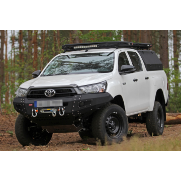 PŘEDNÍ PEVNOSTNÍ HLINÍKOVÝ NÁRAZNÍK - Toyota Hilux 2015+