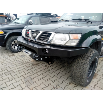 PŘEDNÍ PEVNOSTNÍ NÁRAZNÍK - NISSAN PATROL GR Y61