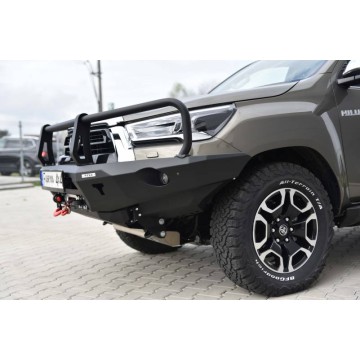 BULLBAR PRO PŘEDNÍ PEVNOSTNÍ NÁRAZNÍK - TOYOTA HILUX 2020-