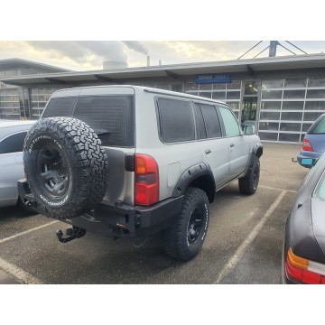 ROZŠIŘOVACÍ LEMY BLATNÍKŮ KUTSNAKE NISSAN PATROL Y61 GU4