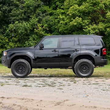 PODVOZKOVÁ SADA - TOYOTA LAND CRUISER J250