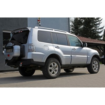 ZADNÍ PEVNOSTNÍ NÁRAZNÍK MORE 4X4 - MITSUBISHI PAJERO IV 06+