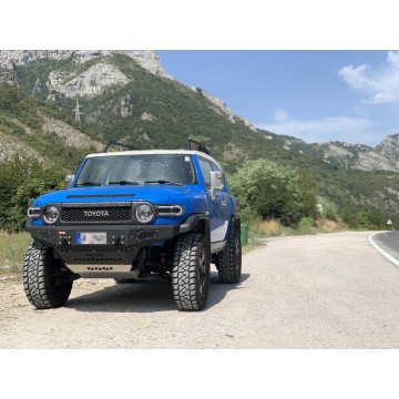 PŘEDNÍ PEVNOSTNÍ NÁRAZNÍK - Toyota FJ Cruiser MORE4X4