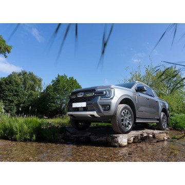 SADA SVĚTEL DO MASKY LAZER - FORD RANGER WILDTRACK 2023+ 2x Triple-R 850