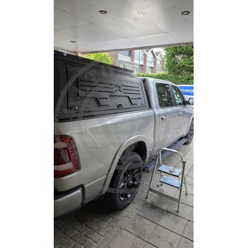 HLINÍKOVÝ HARDTOP - DODGE RAM