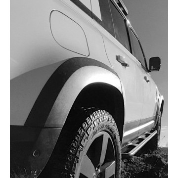 TRUBKOVÉ BOČNÍ NÁŠLAPY HD – ROCK SLIDERS LAND ROVER DEFENDER L663