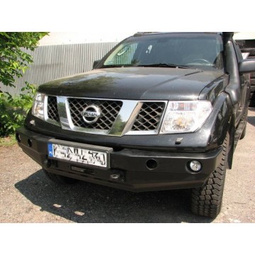 Přední pevnostní nárazník Nissan Navara D40 (05-)