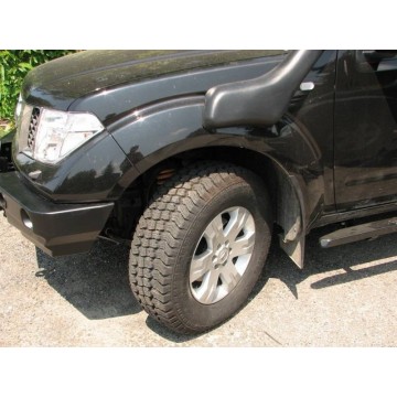 Přední pevnostní nárazník Nissan Navara D40 (05-)