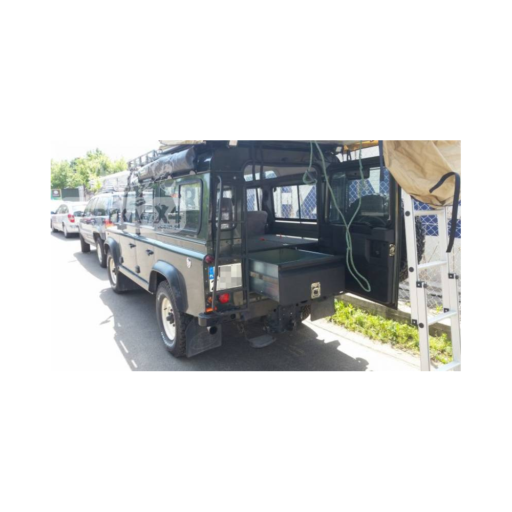DEFENDER 110 - ZÁSUVKOVÁ ZÁSTAVBA DEFENDER 110 - ZÁSUVKOVÁ ZÁSTAVBA