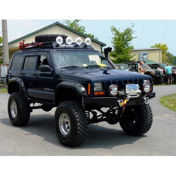 ROZŠIŘOVACÍ LEM 13,5 CM - JEEP CHEROKEE XJ - 1984-2001